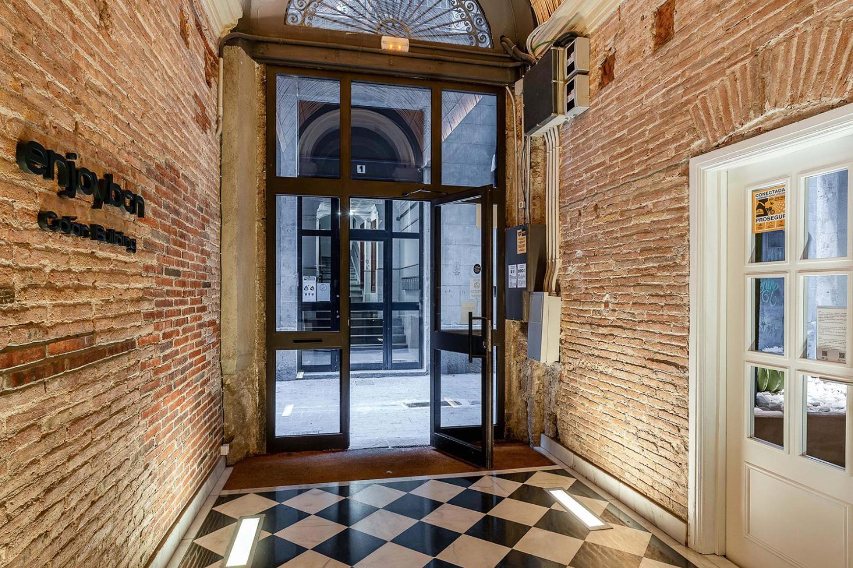 Enjoybcn Colon Apartments 바르셀로나 외부 사진