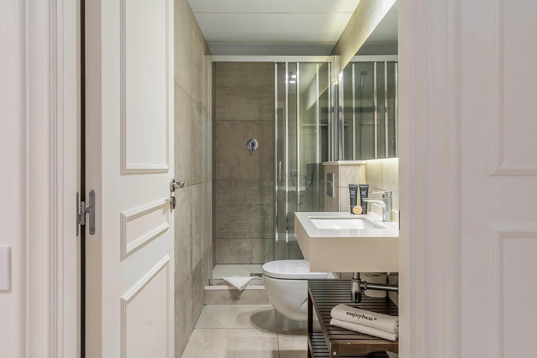 Enjoybcn Colon Apartments 바르셀로나 외부 사진