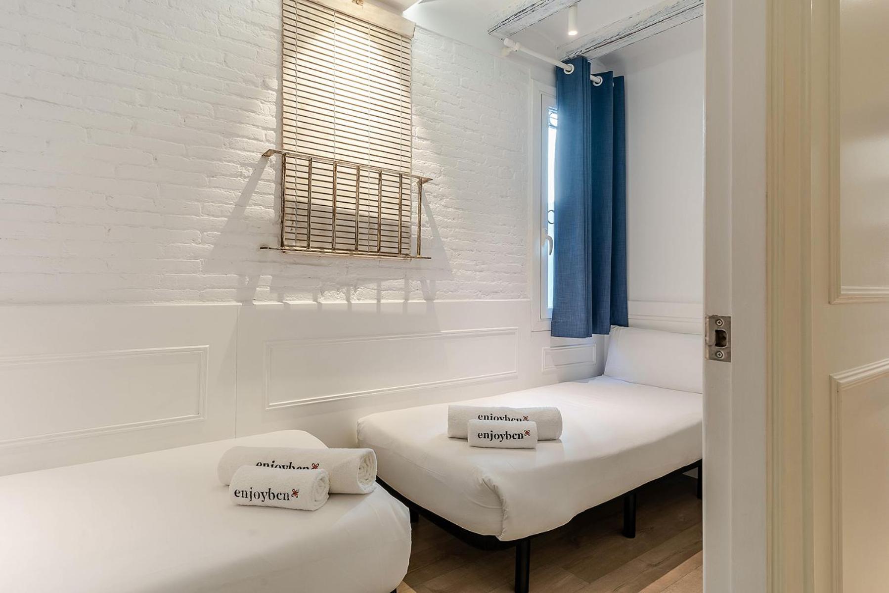 Enjoybcn Colon Apartments 바르셀로나 외부 사진