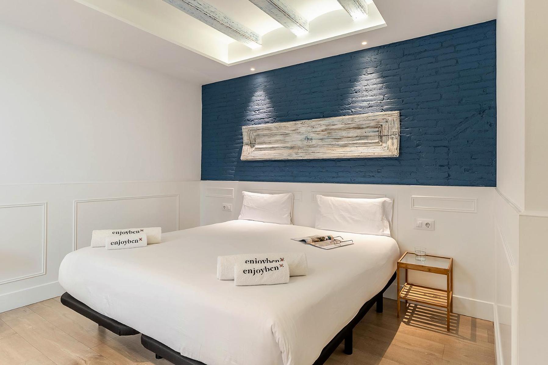 Enjoybcn Colon Apartments 바르셀로나 외부 사진