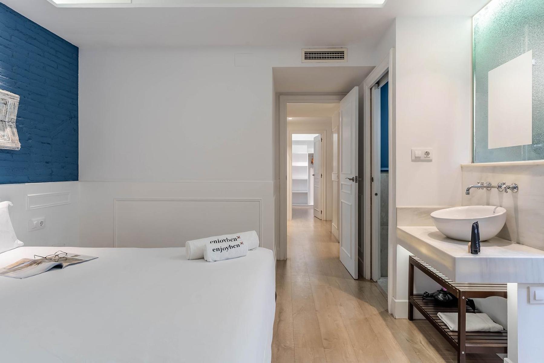 Enjoybcn Colon Apartments 바르셀로나 외부 사진